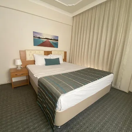 Apartahotel My Rezidans 4*