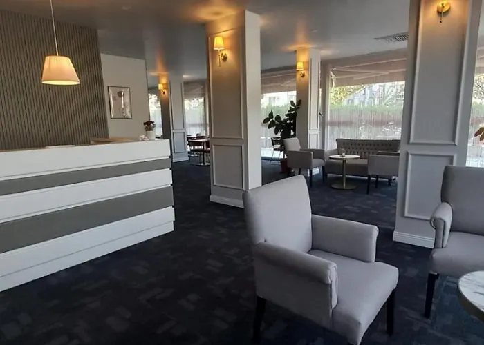 Aparthotel My Rezidans