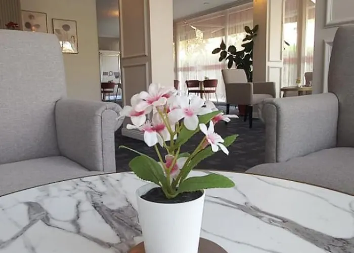 Aparthotel My Rezidans